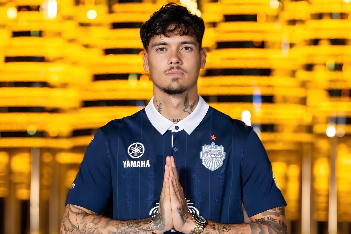 Resmi Shayne Pattynama Gabung Buriram United