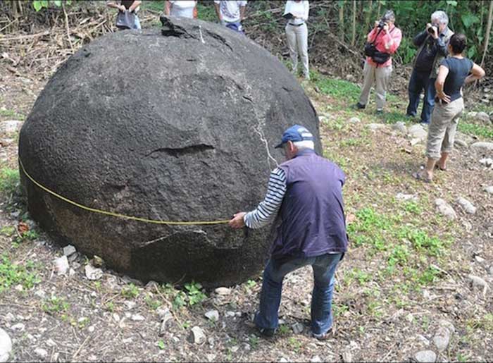 batu bola costa rica