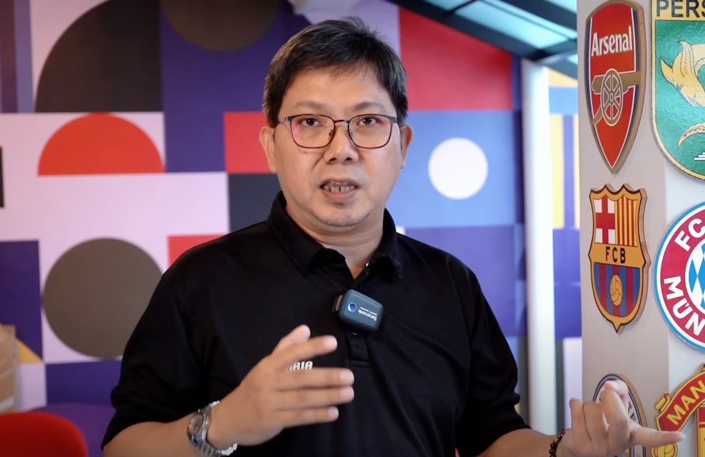 Akun Media Sosial Bung Towel Diserbu Netizen Usai Timnas Kalah