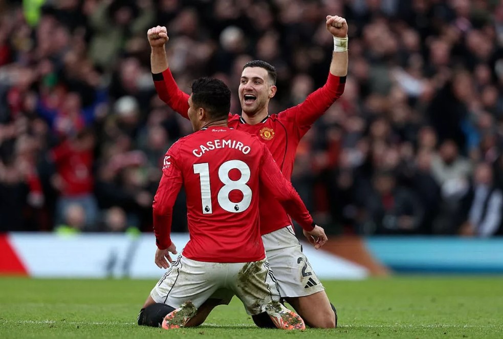 Casemiro Tampil Sejak Awal Berhasil Bawa MU Atasi Man City